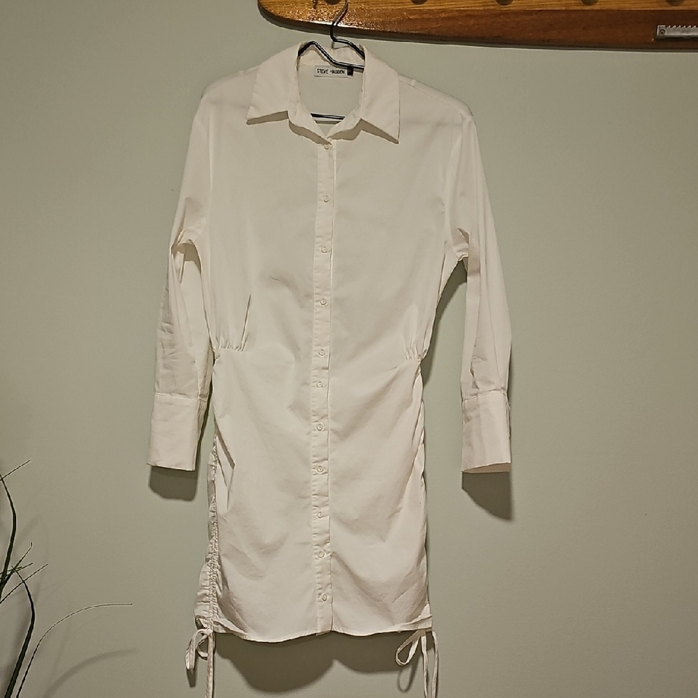 Steve Madden White Button-Up Ruched Shirt Dress, Small